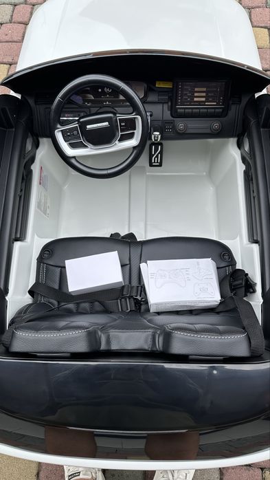 Дитячий електромобіль на акумуляторі Range Rover Детский електромобиль