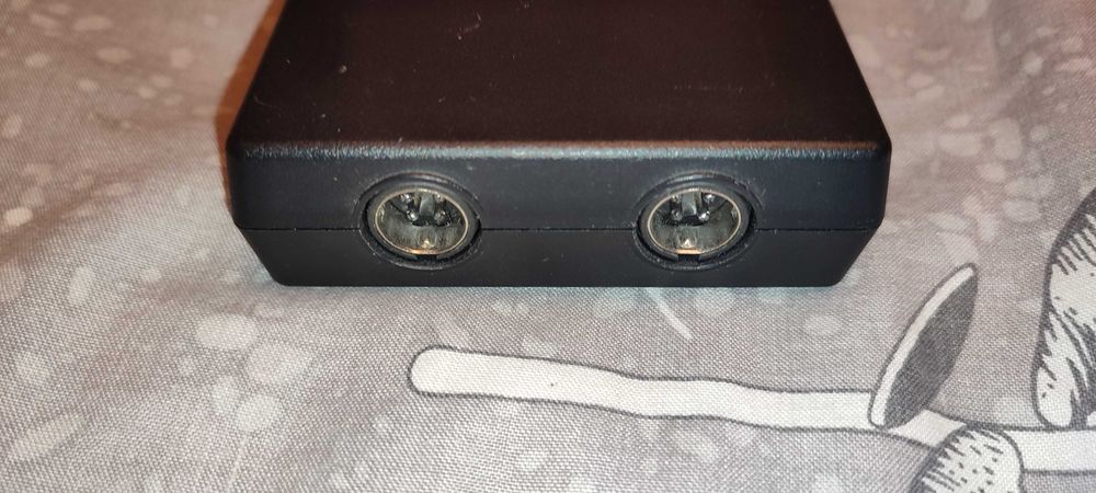 Адаптер Clevo AC-200 для подключения двух блоков питания к ноутбуку