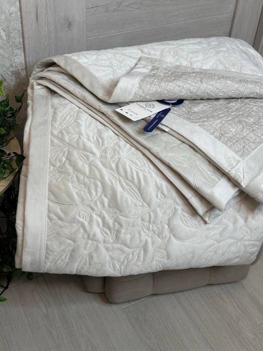 Покривало двостороннє стьобне