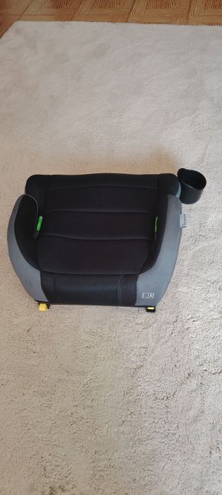 Vendo banco de criança para carro com isofix como nova