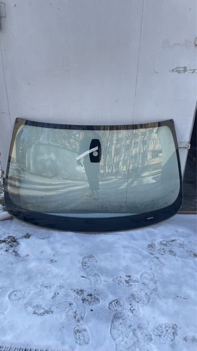 Лобовое стекло BMW X6 E71 оригинал