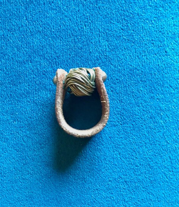 Anel de Bronze e Pele feito há mão