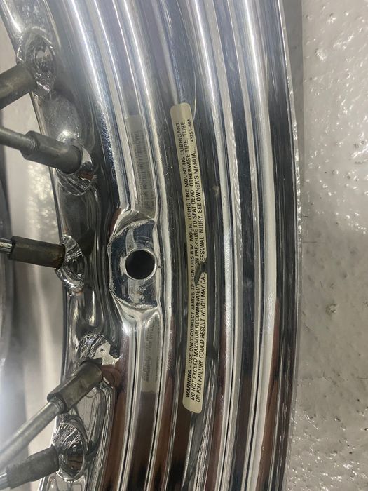 Harley Davidson jogo de jantes originais 16x300 Softail