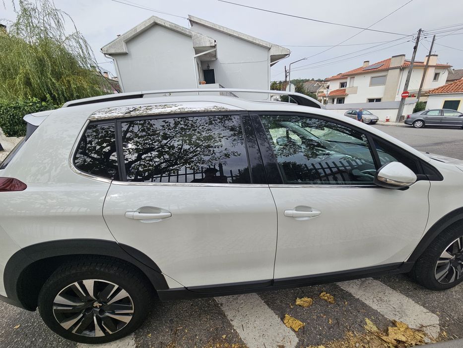 Peugeot 2008 de 2017 com 88000 Km