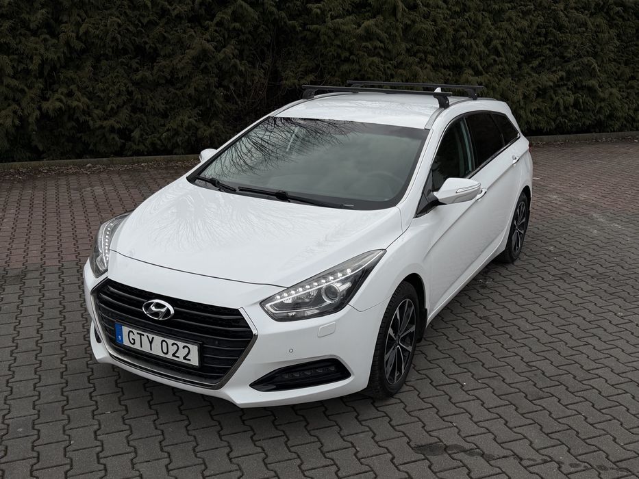 Hyundai i40 kombi 1.7 diesel full wyposazenie lift 2015r kamera naci