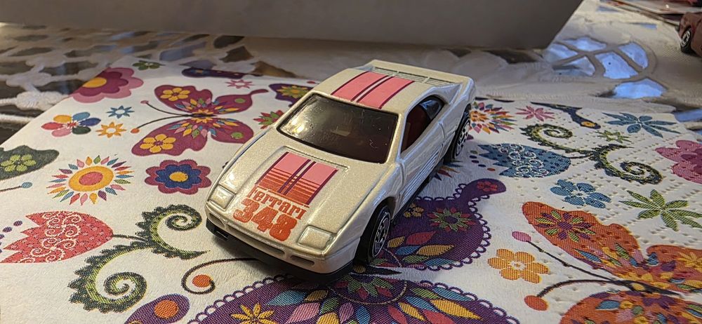 Hot wheels Ferrari 348 z 1990 r