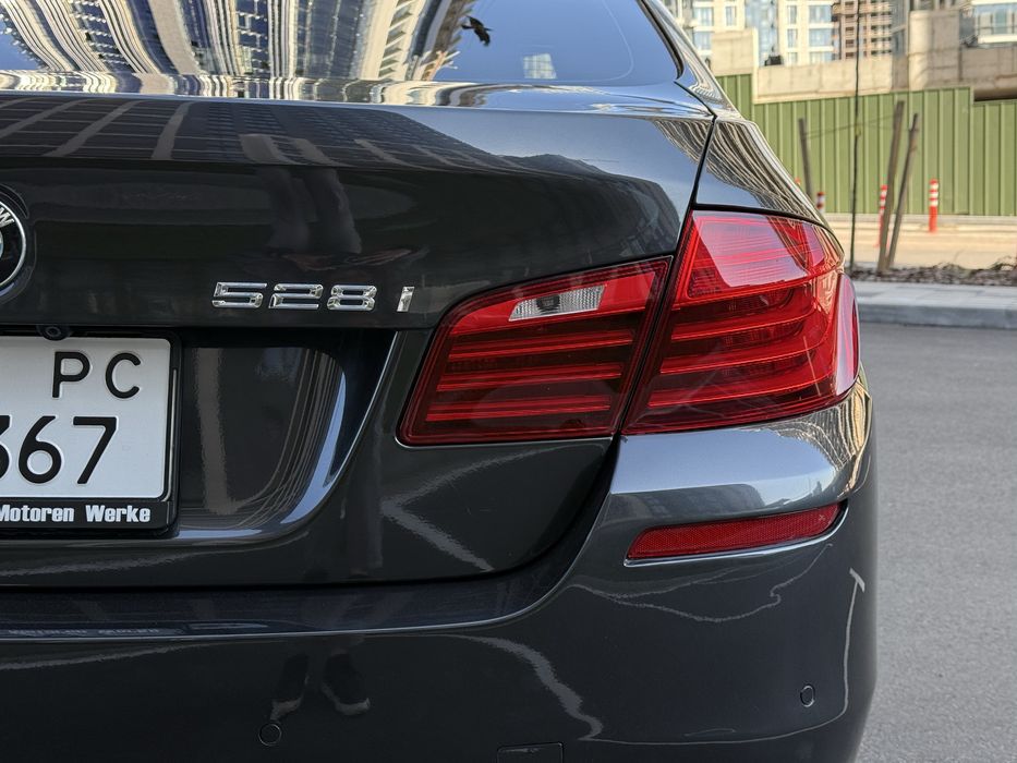 BMW F10 у M-пакеті 2014 року