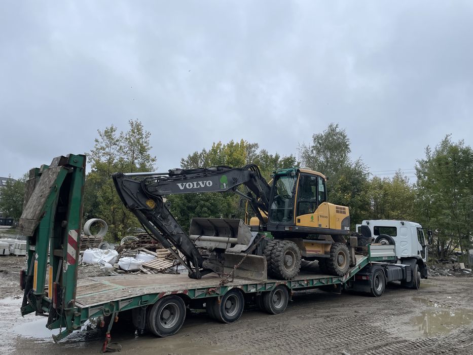 Transport niskopodwoziowy, laweta,maszyn budowlanych,ciągników JCB,CAT