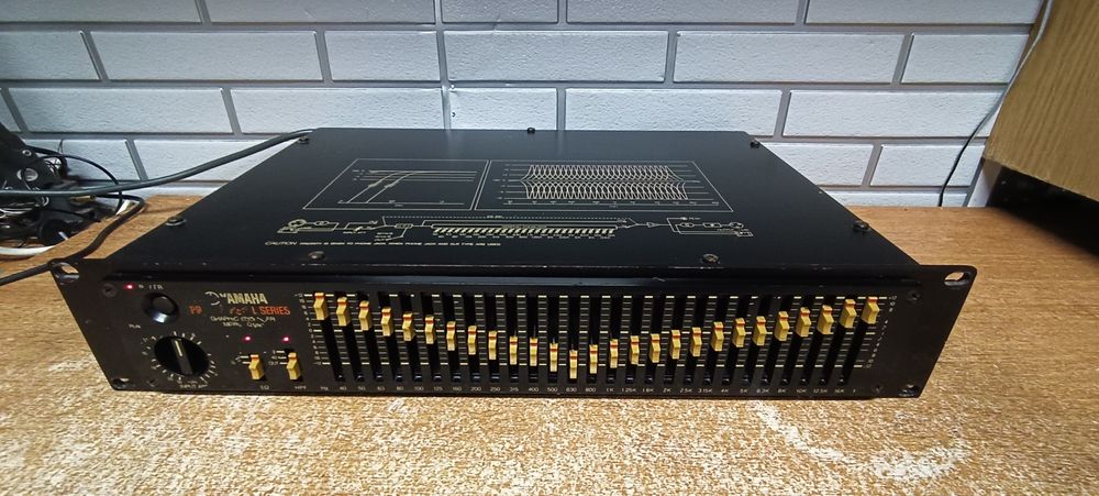 Equalizer Yamaha Professional Model Q1027 korektor graficzny Chojnów