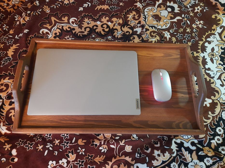 Столик для ноутбука ,планшета.столик для сніданку.