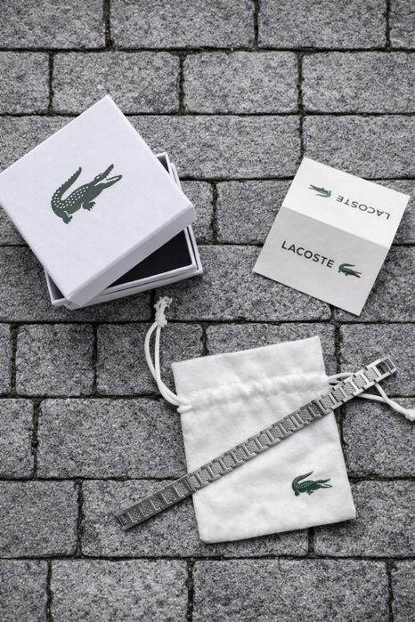 Brasnoletka lacoste