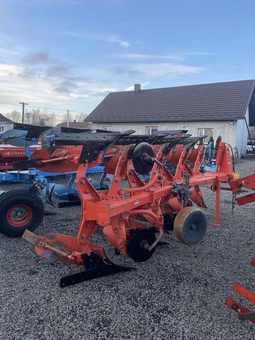 Kuhn standart 3+1 плуг оборотний не lemken kverneland
