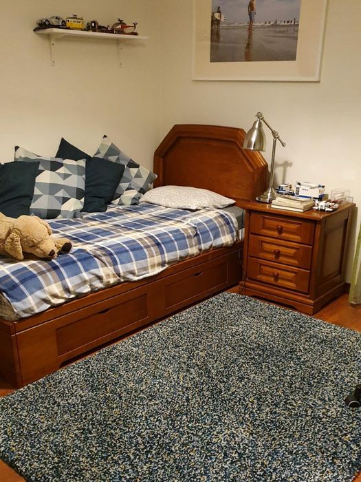 Cama estrado e colchão de solteiro 200x90