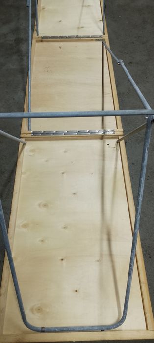 Stół do tapetowania skladany