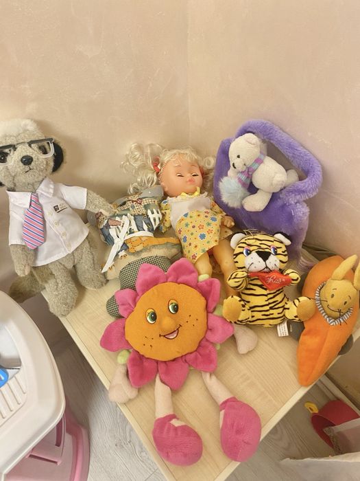 Іграшки для малечі в хорошому стані