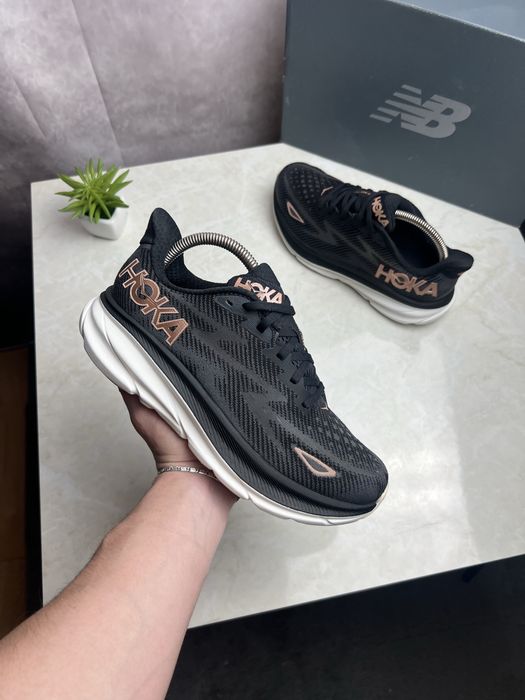 Кросівки Hoka Clifton 9 Розмір 38.5 Original Взуття