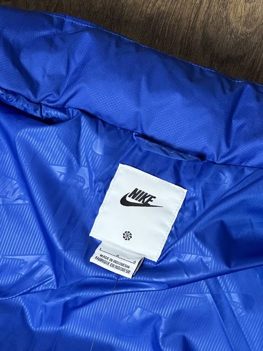 Пуховик Nike Sportswear Club Puffer Primaloft