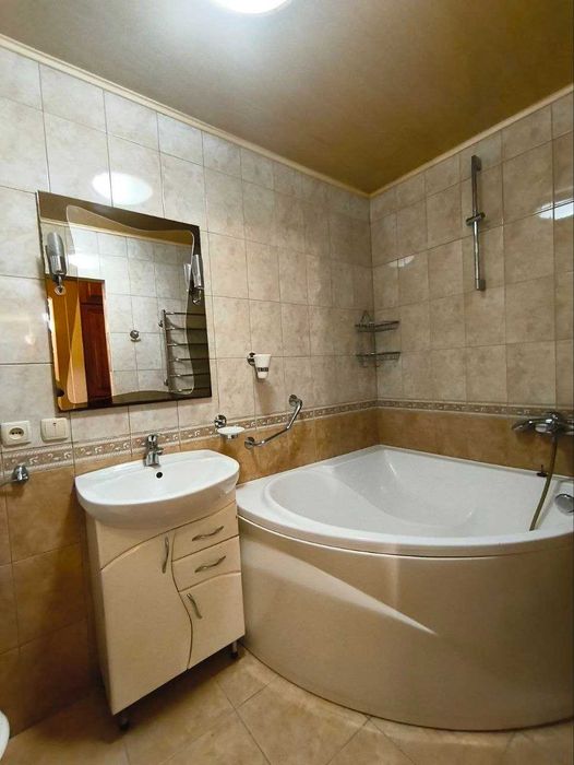 Продаж 3 кімнатної квартири, вул: Ю.Іллєнка 88