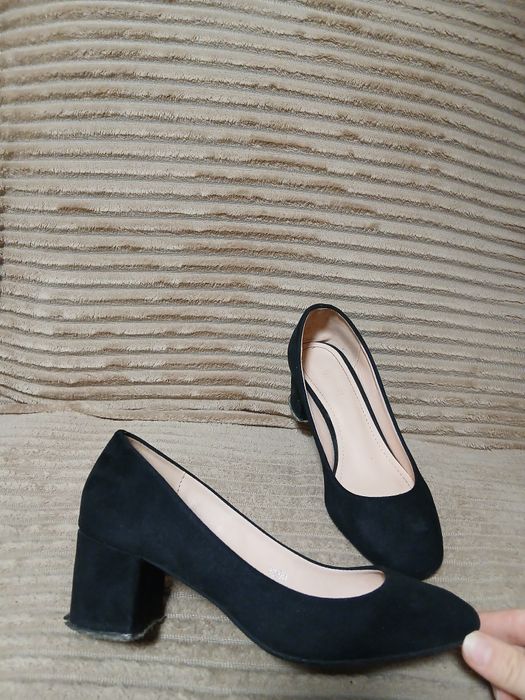 ТУФЛІ замшеві. Продам!