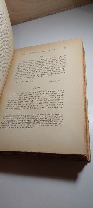 Cartas da Rainha D. Mariana Vitória para a sua Família de Espanha