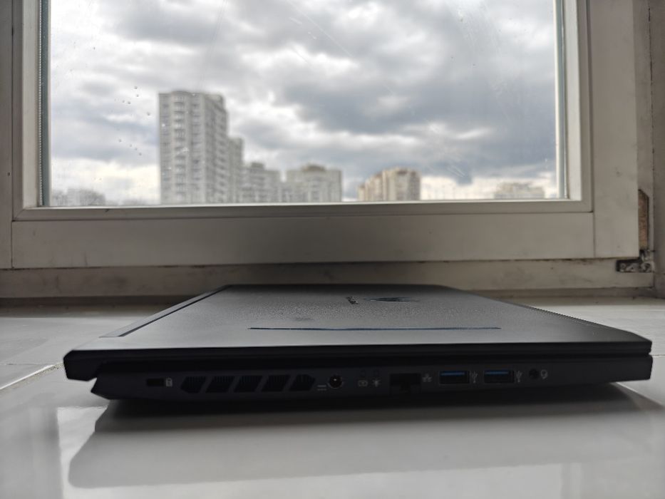 Acer Predator Helios 300 PH315-52  Игровой ноутбук