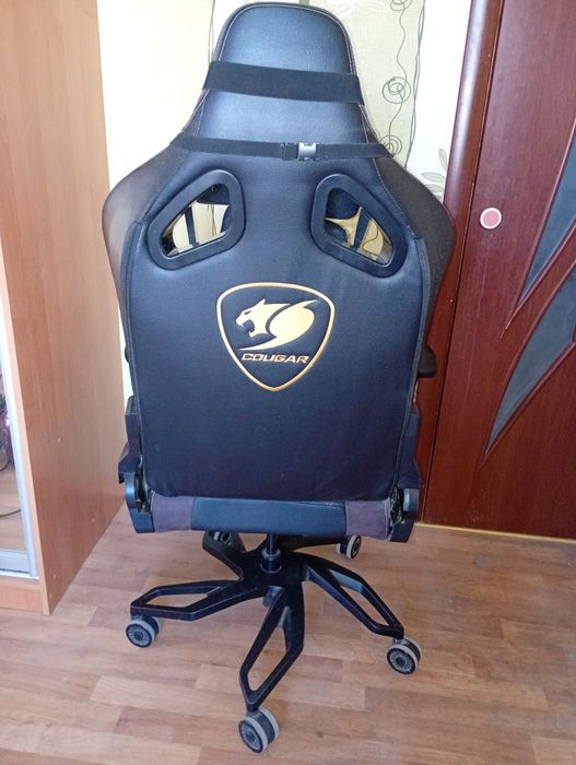 Крісло геймерське Cougar Armon PRO Royal .