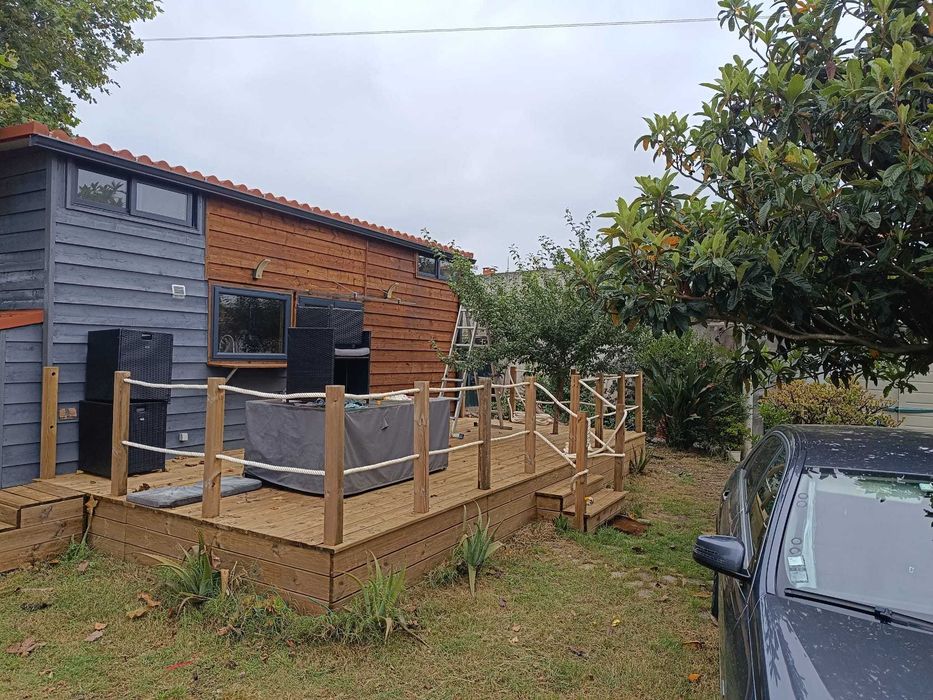 Tiny House on Wheels / Casa de Madeira Móvel com trailer