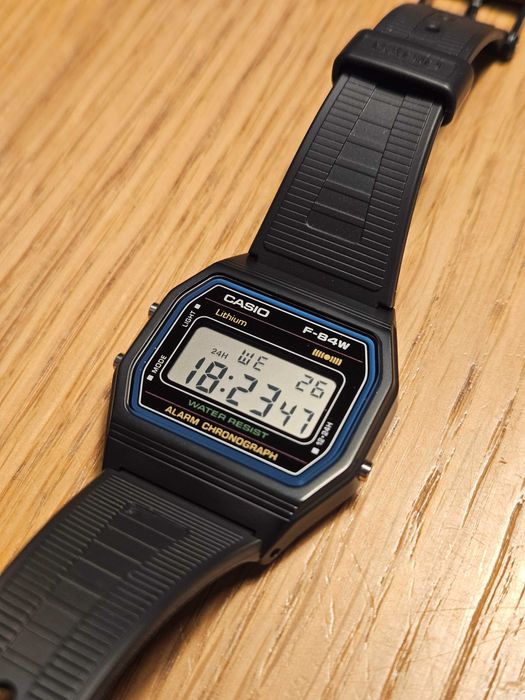 Zegarek Casio F-84W idealny