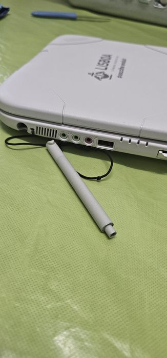 Vendo ou Troco Portatil Magalhães All In Touch