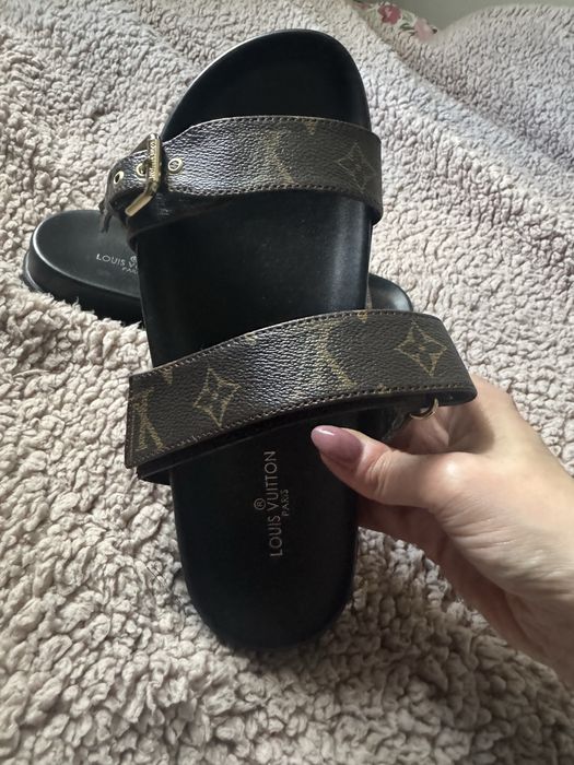 Klapki LV 39 nowe