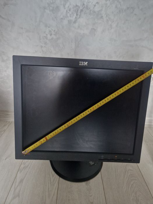 Монітор комп'ютерний IBM