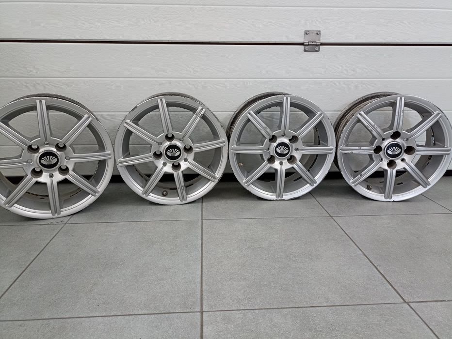 Тітани    R 13/100/4