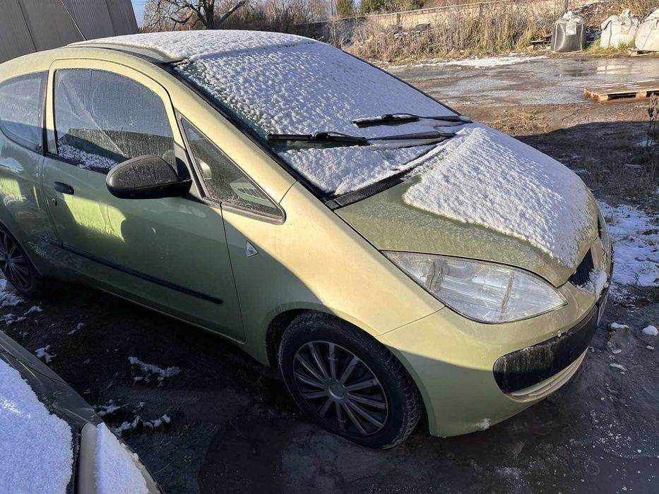 Mitsubishi’s colt 2007 1.3 Миханіка 3  на запчастини бампер