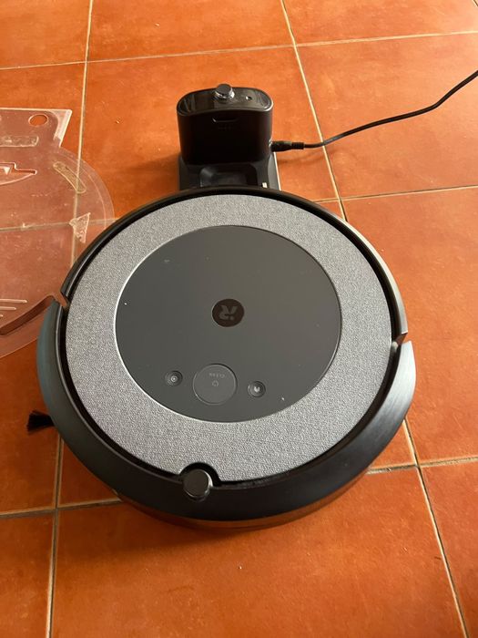 Robô Aspirador iRobot Roomba i3