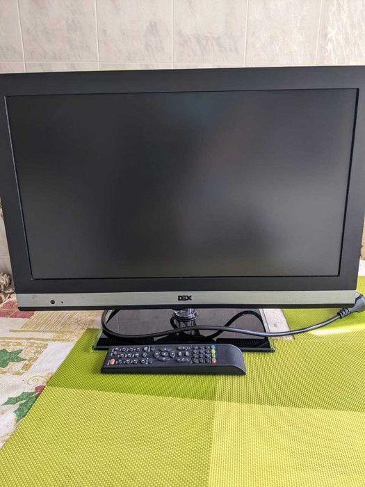 Телевізор LED DEX 24" під ремонт