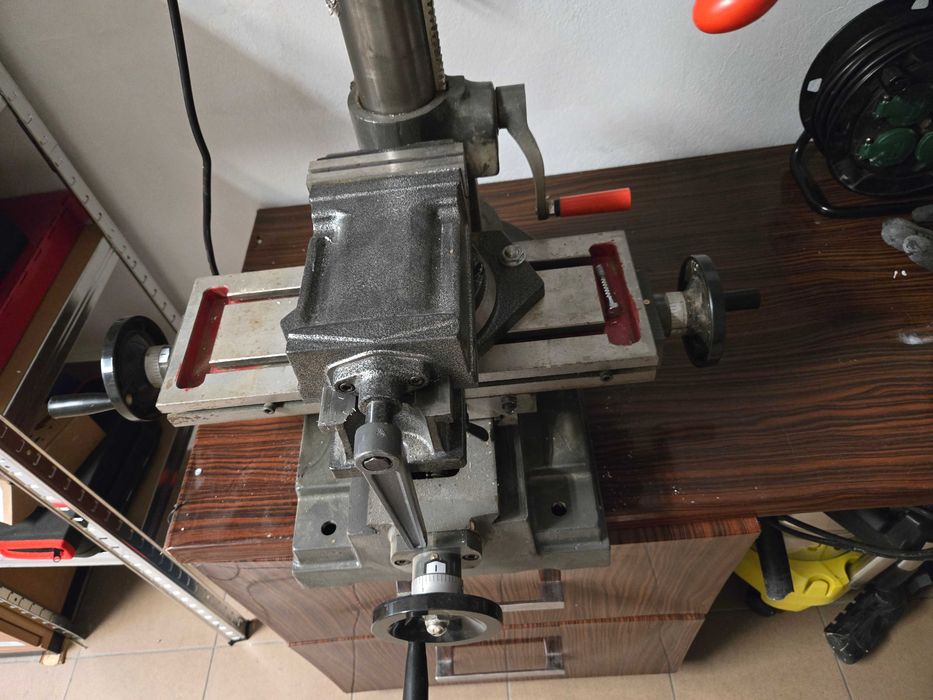 Wiertarka frezarka słupowa stołowa fi-16mm ZX7016