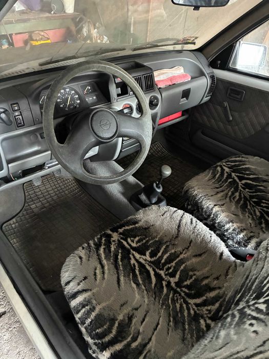 Opel Corsa A rok 1993 drugi wlasciciel, 157700 tysiecy, salon Polska