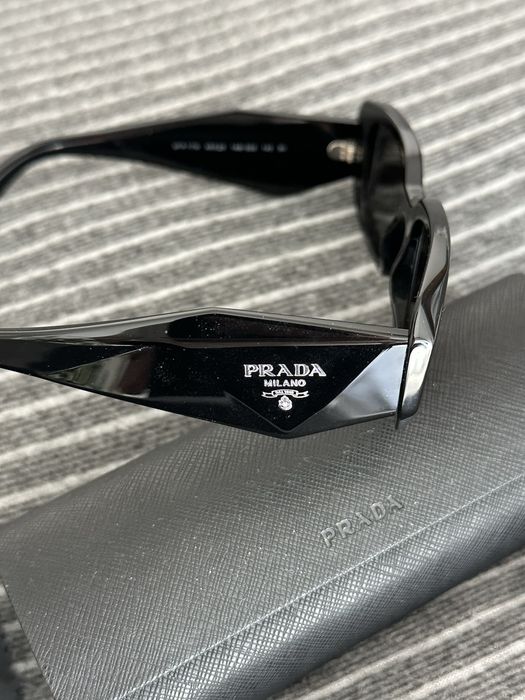 Okulary przeciwsloneczne  Prada
