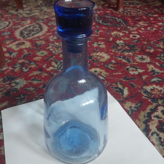 Графин для водки. Синее стекло. Винтаж. Эпоха ссср.