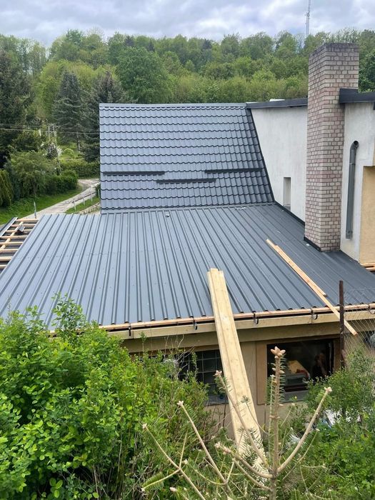 Wykonujemy prace budowlane w zakresie budowy nowych dachów z blachodac