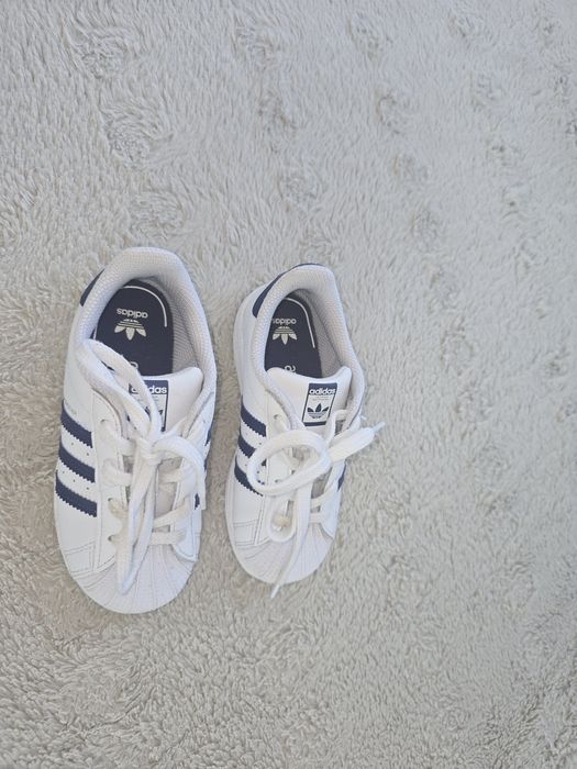 Sprzedam buty Adidas superstar 27