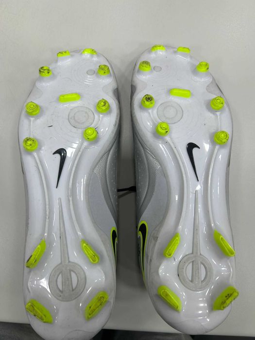 Chuteiras semi novas