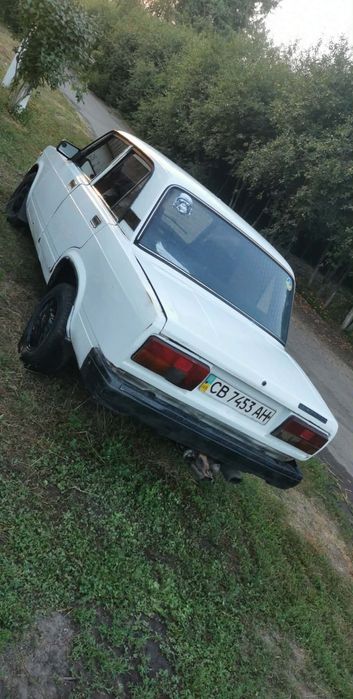 Продам иж ваз 2105