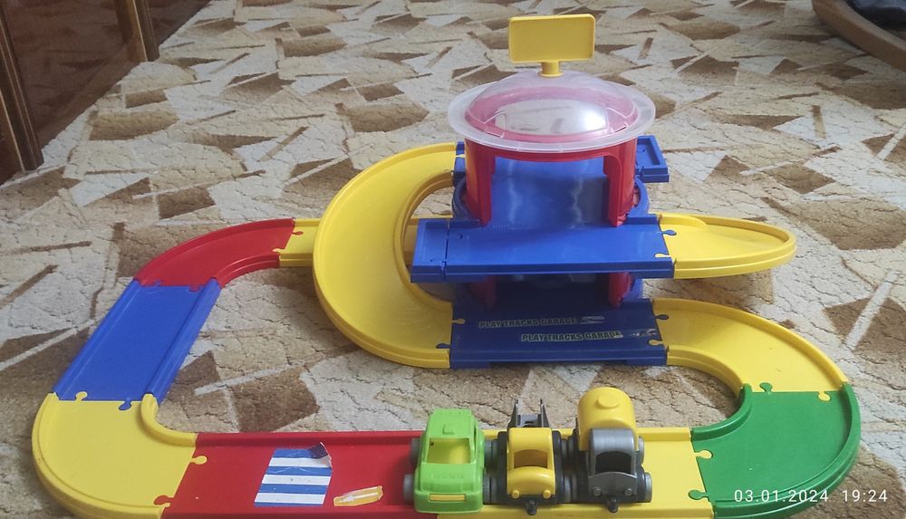 Гараж трек Wader + 2 машинки в подарок