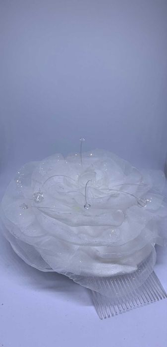 nowy duży toczek ślubny kwiat kryształki efektowny stroik grzebyk