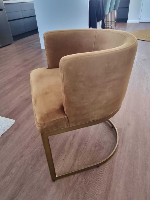 Cadeirao de jantar como novo