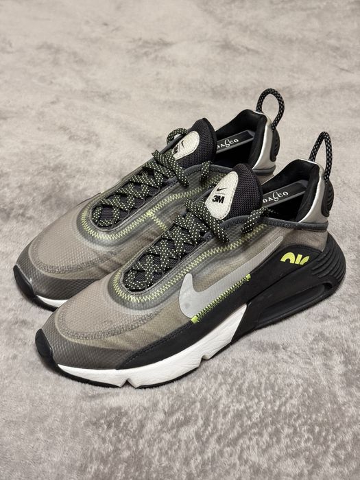 Кросівки Nike Air Max 2090 SE 44р 28см оригінал