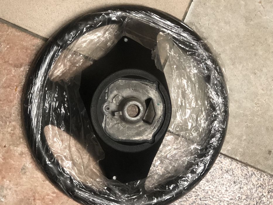 Volante BMW E90 E91 E92 E93