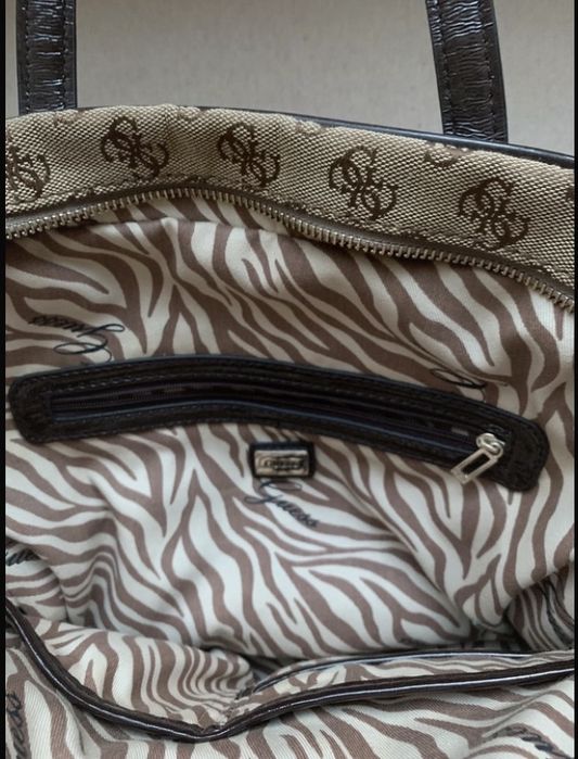 Carteira Guess com 2 alças