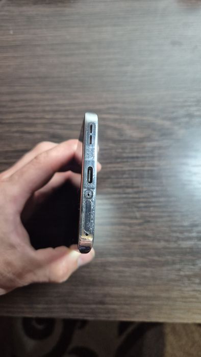 Продаю смартфон Oppo Reno 12 5g 12/256